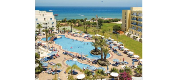 Отель Beach hotel (Кипр) — отзывы